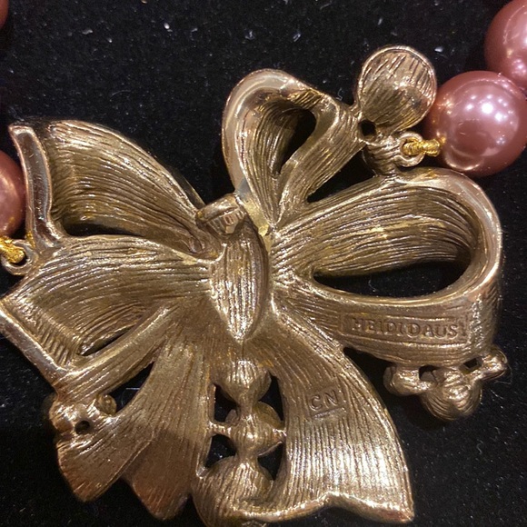 HEIDI DAUS "Ravishing Ribbon” necklace - Picture 3 of 5